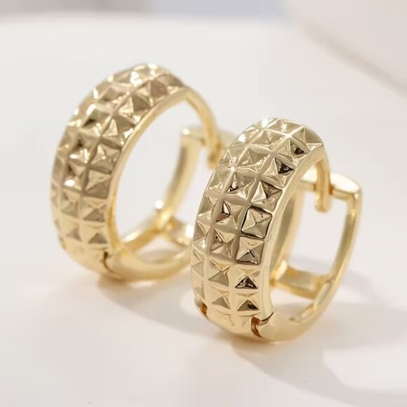 14K Gold Womens Small Etched Hoop Earrings Ladies Textured 14 K Silver Jewelry